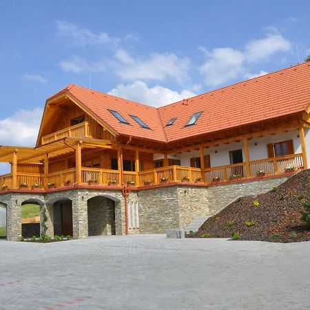 Szloven Mintagazdasag Felsőszölnök Exteriér fotografie