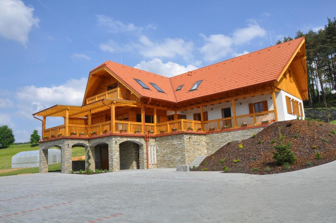 Szloven Mintagazdasag Felsőszölnök Exteriér fotografie